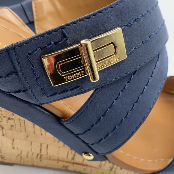 EUC Tommy Hilfiger Wedge Slides size 8.5M - Picture 6 of 6